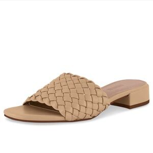 Cushionaire Nerida Block Heel Sandal (Sz 8.5) Nude